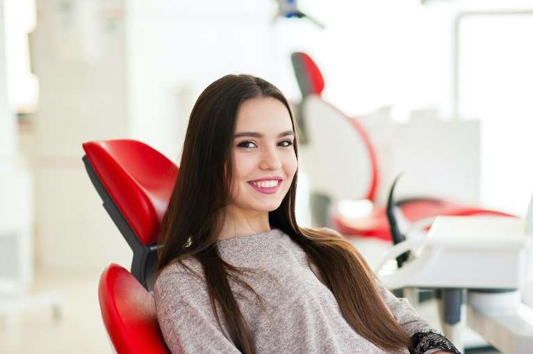 Pros and Cons of Teeth Whitening
