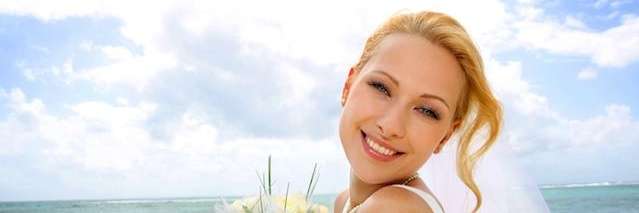 bride with teeth whitened for wedding in vienna va