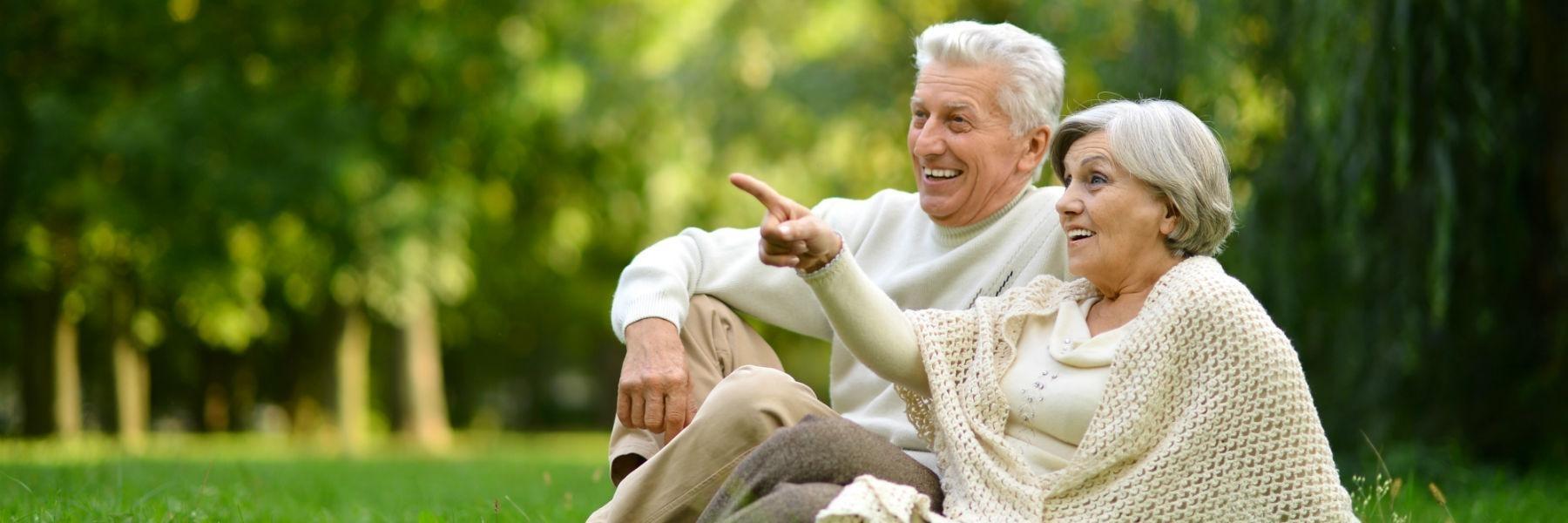 Elderly couple sight seeing in Vienna, VA